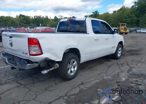 2021 Ram 1500 Big Horn 4X4 6'4 Box z USA, uszkodzony, nr VIN 1C6SRFBT7MN757888
